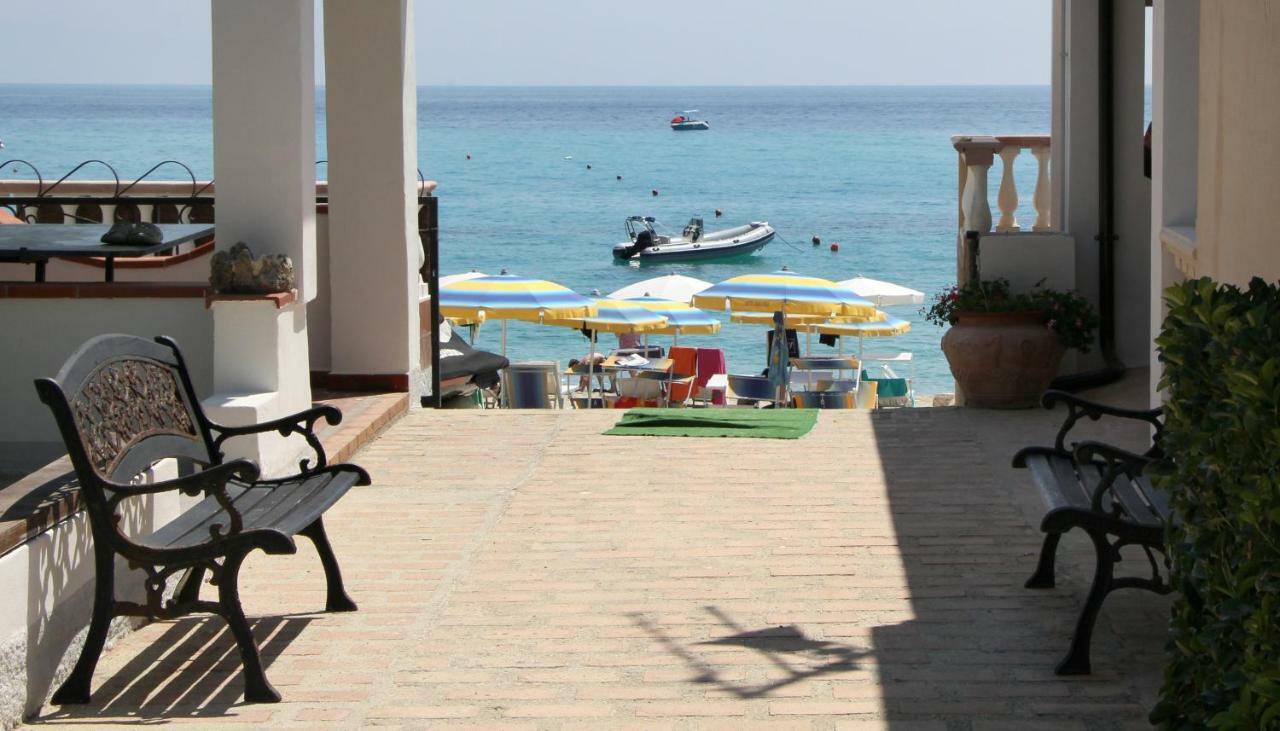 Quattro Scogli Villaggio Hotel Capo Vaticano Esterno foto