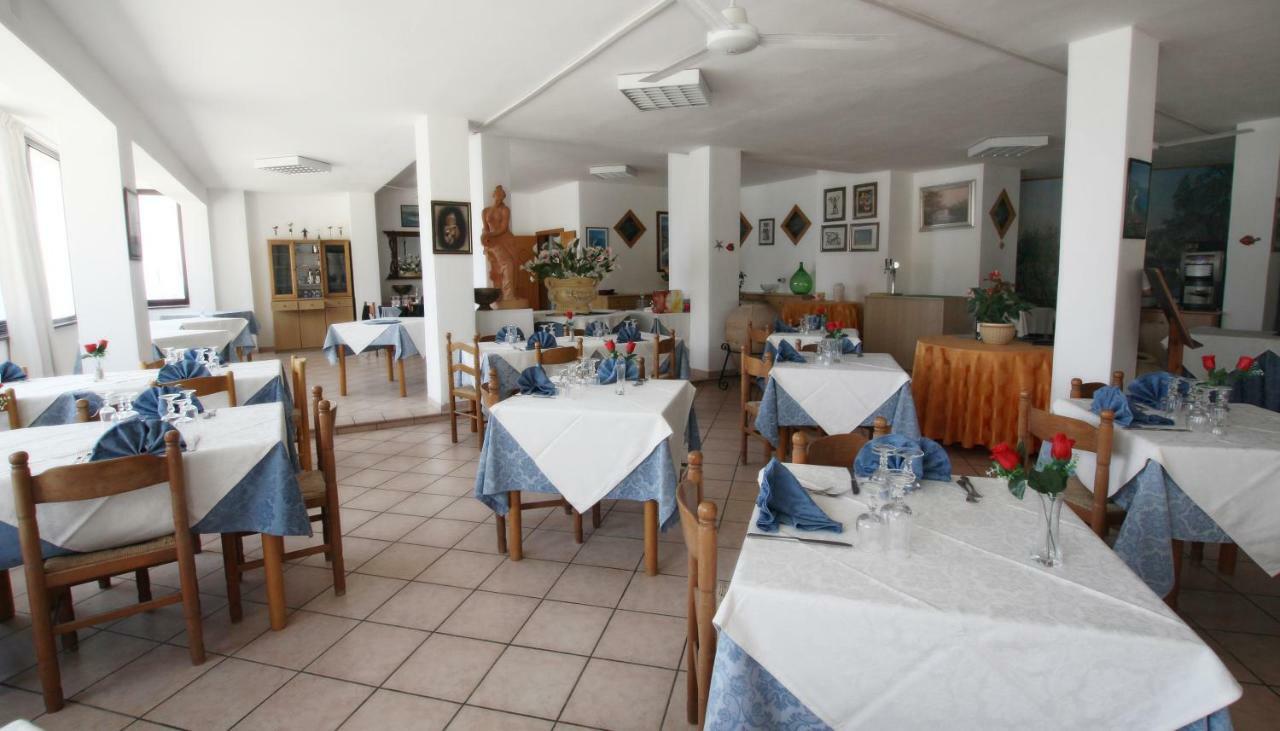 Quattro Scogli Villaggio Hotel Capo Vaticano Esterno foto