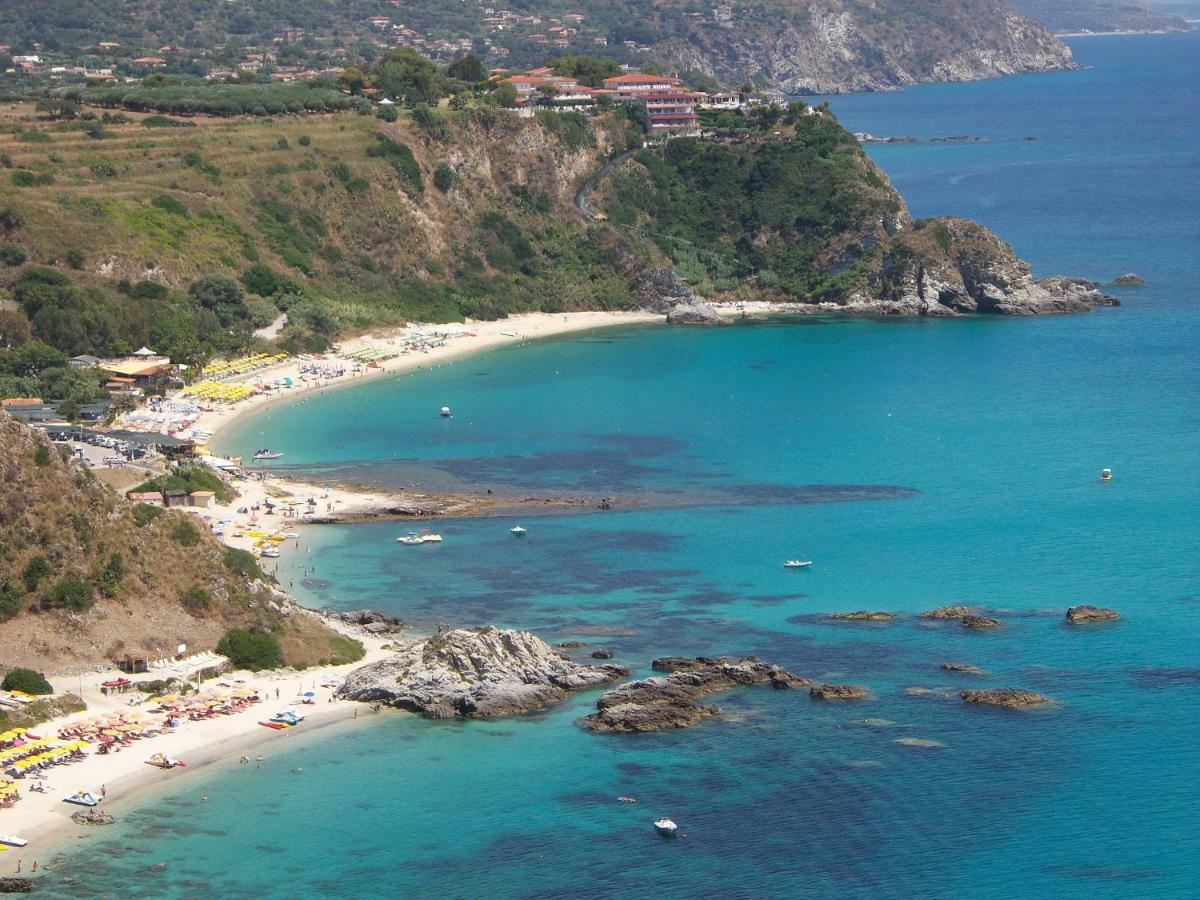 Quattro Scogli Villaggio Hotel Capo Vaticano Esterno foto